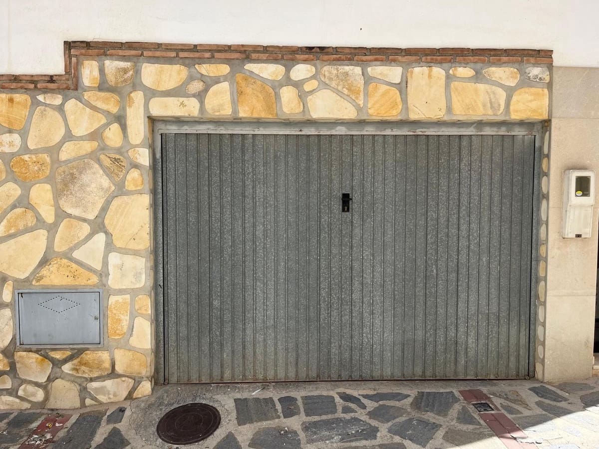 3 camera da letto Casa in vendita in Jete con garage - 160.000 € (Rif: 10042647)