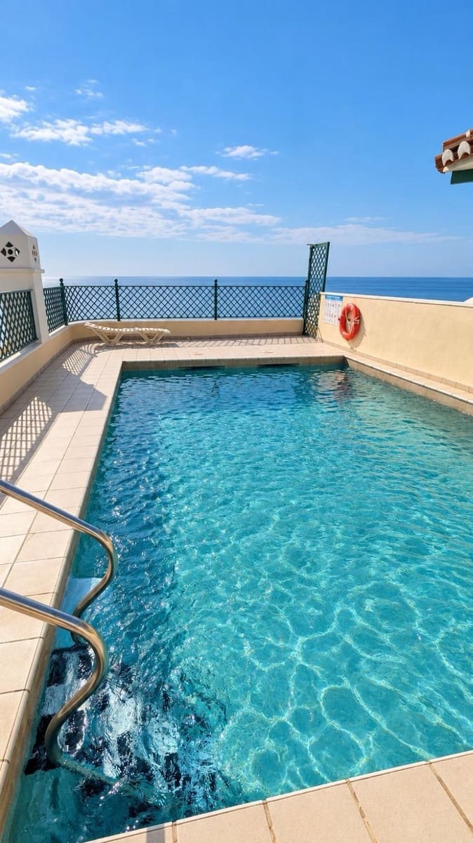 2 chambre Appartement à vendre à Torrox avec piscine - 375 000 € (Ref: 10064722)