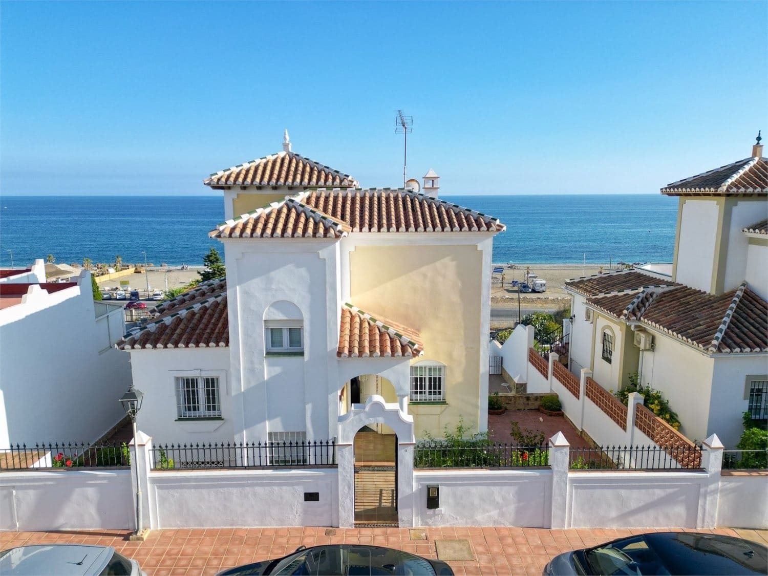 4 chambre Villa/Maison à vendre à Torrox avec piscine - 739 000 € (Ref: 10076471)
