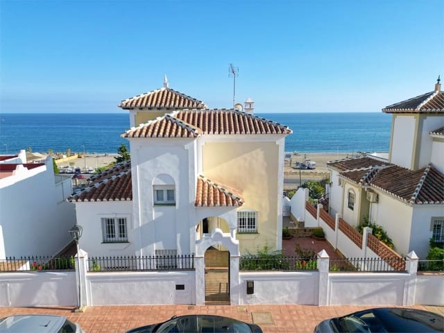 4 chambre Villa/Maison à vendre à Torrox avec piscine - 739 000 € (Ref: 10076471)