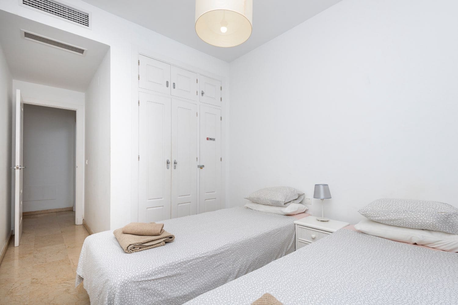3 bedroom Flat for sale in Nerja with garage - € 795,000 (Ref: 10163189)