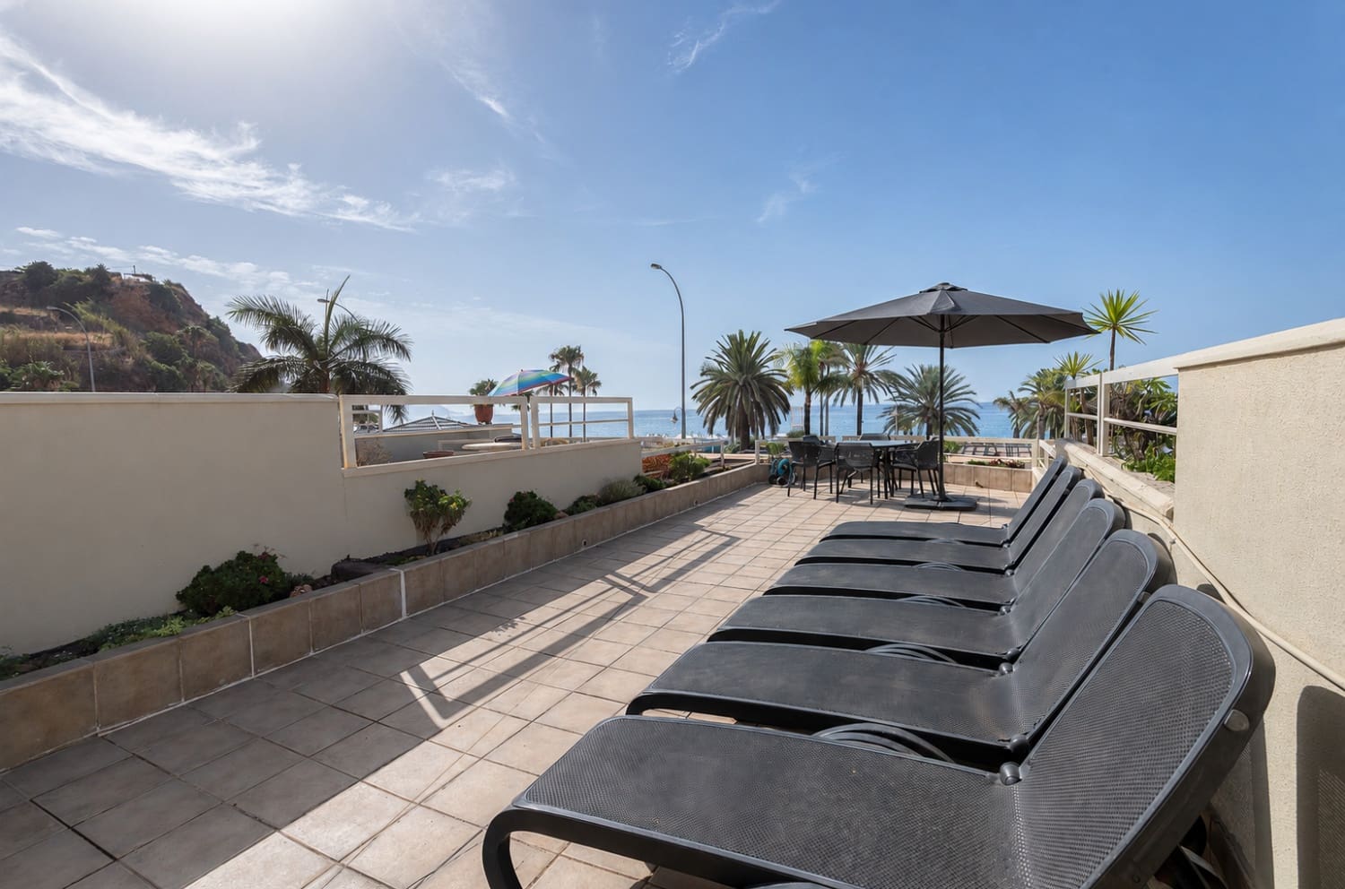 3 bedroom Flat for sale in Nerja with garage - € 795,000 (Ref: 10163189)