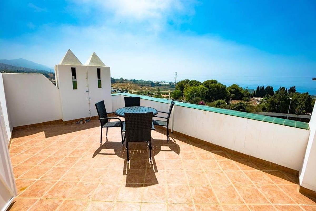 3 sypialnia Dom na sprzedaż w Nerja z basenem - 390 000 € (Ref: 8423706)