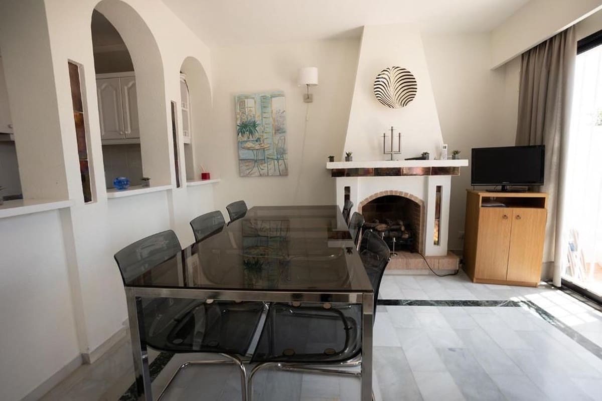 3 sypialnia Dom na sprzedaż w Nerja z basenem - 390 000 € (Ref: 8423706)