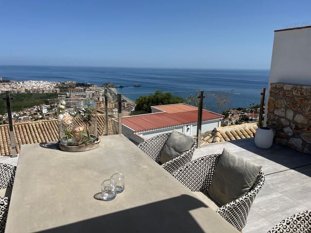 2 soverom Villa til salgs i Almuñécar med svømmebasseng garasje - € 995 000 (Ref: 8433308)