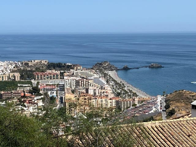 2 soverom Villa til salgs i Almuñécar med svømmebasseng garasje - € 995 000 (Ref: 8433308)