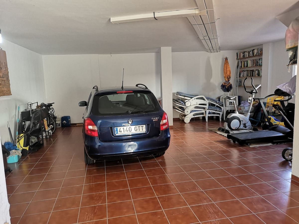 3 soveværelse Villa til salg i Torrox-Costa med swimmingpool garage - € 425.000 (Ref: 8433447)