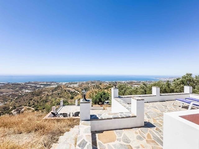 2 soveværelse Finca/Landehus til salg i Sayalonga - € 365.000 (Ref: 8459073)