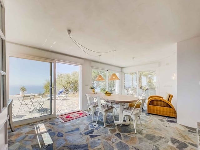 2 soveværelse Finca/Landehus til salg i Sayalonga - € 365.000 (Ref: 8459073)