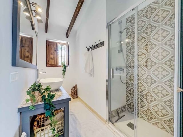 2 soveværelse Finca/Landehus til salg i Sayalonga - € 365.000 (Ref: 8459073)