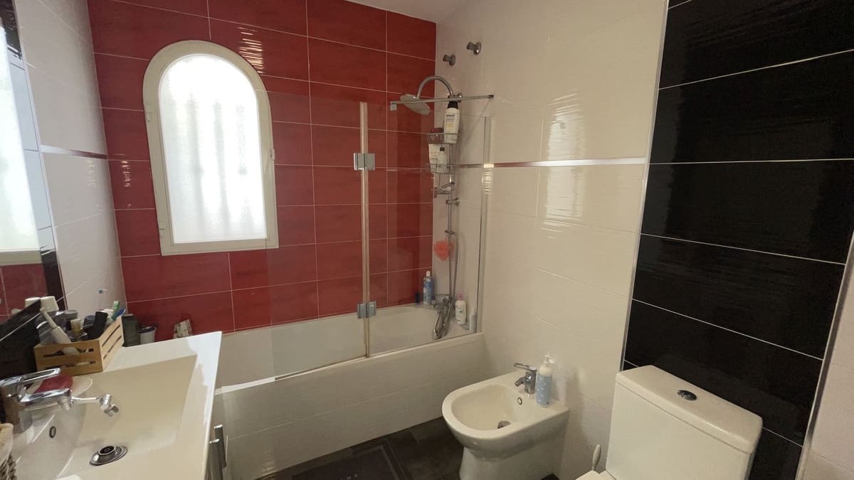 3 soverom Hus til salgs i Almunecar med svømmebasseng garasje - € 324 000 (Ref: 8989913)