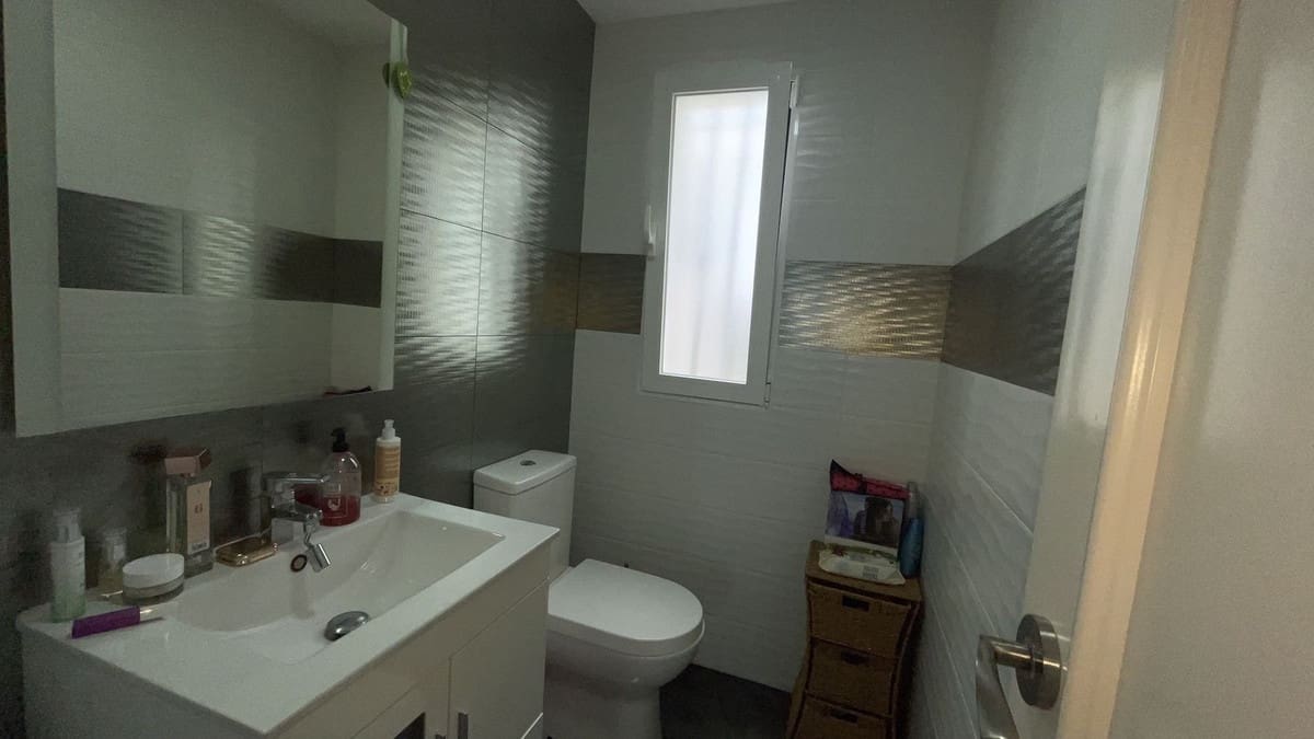 3 soverom Hus til salgs i Almunecar med svømmebasseng garasje - € 324 000 (Ref: 8989913)