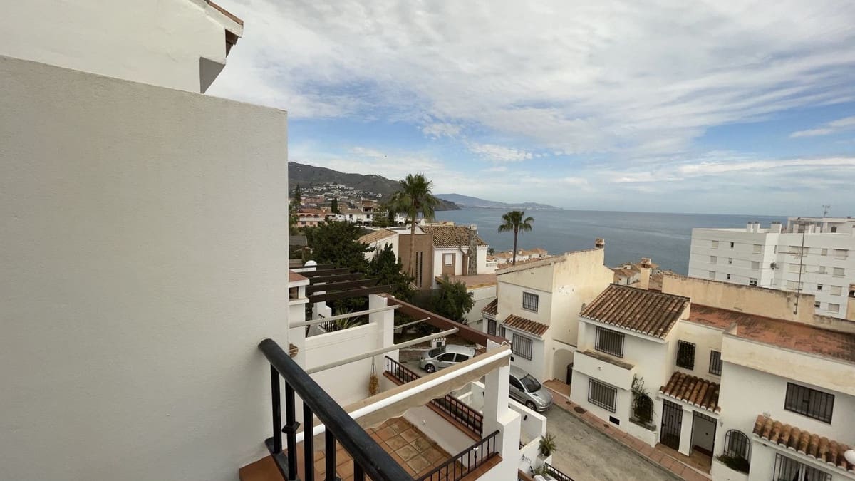 3 soverom Hus til salgs i Almunecar med svømmebasseng garasje - € 324 000 (Ref: 8989913)