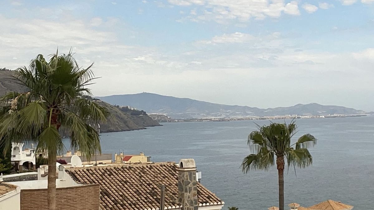 3 soverom Hus til salgs i Almunecar med svømmebasseng garasje - € 324 000 (Ref: 8989913)