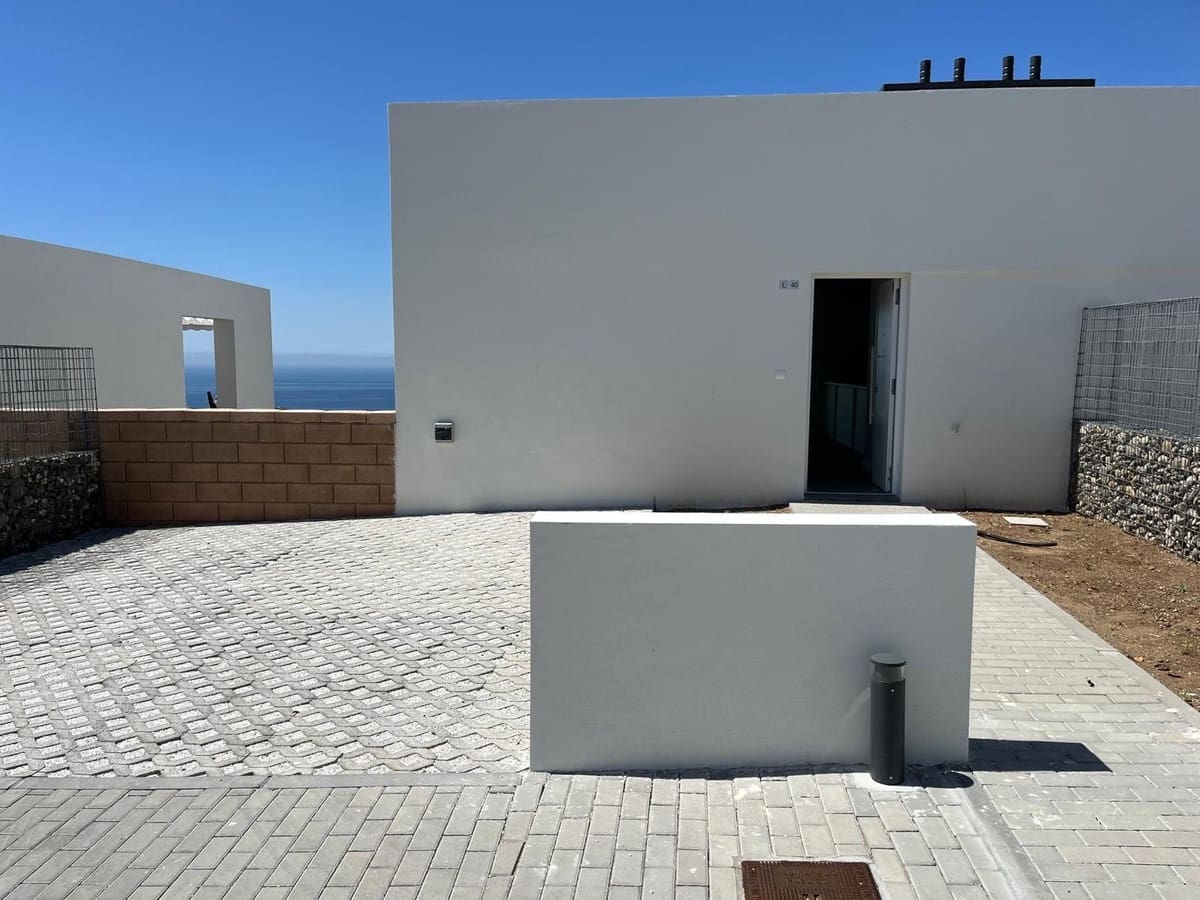 3 camera da letto Villetta Bifamiliare in vendita in Riviera del Sol con piscina garage - 684.000 € (Rif: 9025637)