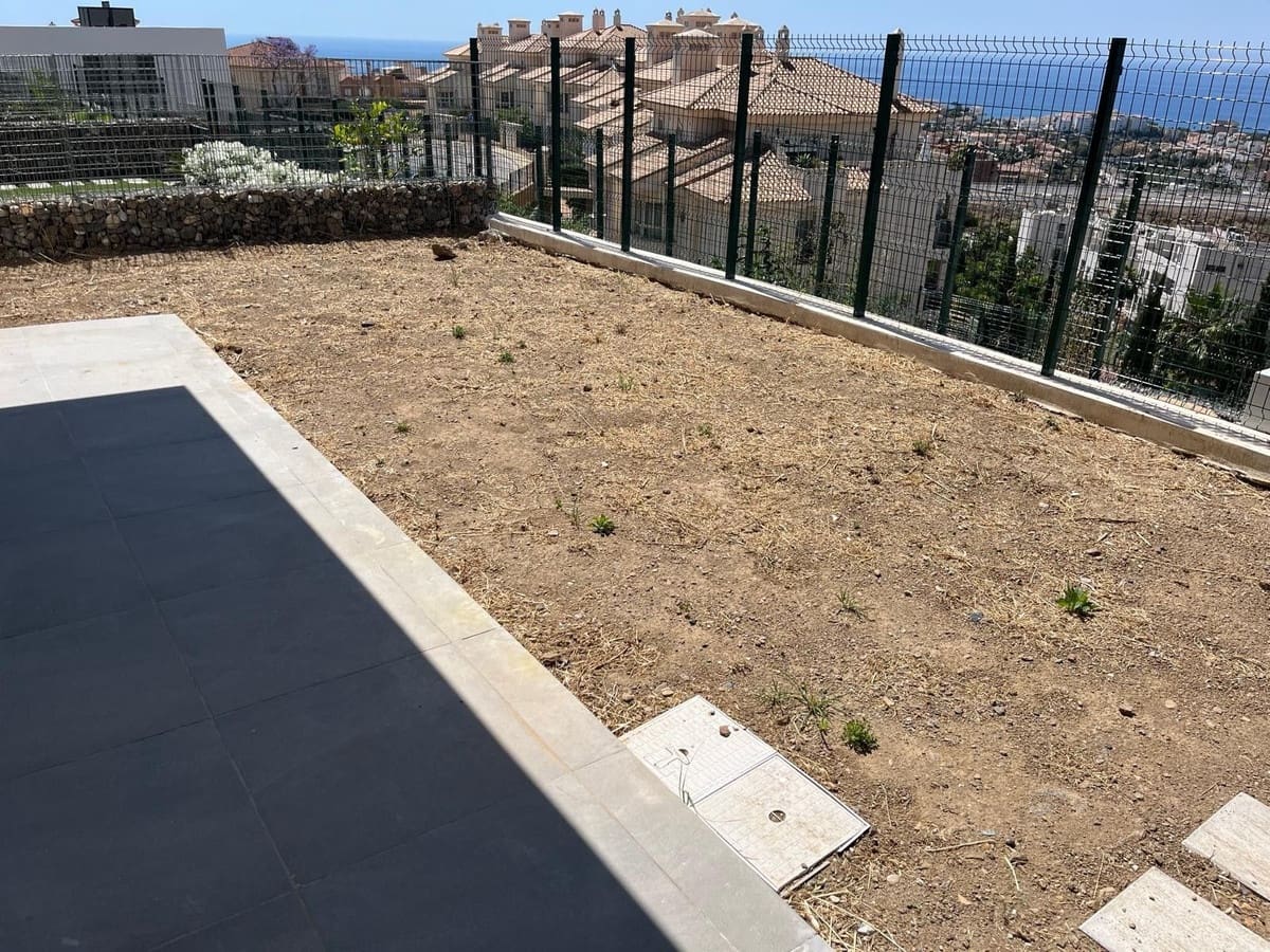 3 camera da letto Villetta Bifamiliare in vendita in Riviera del Sol con piscina garage - 684.000 € (Rif: 9025637)