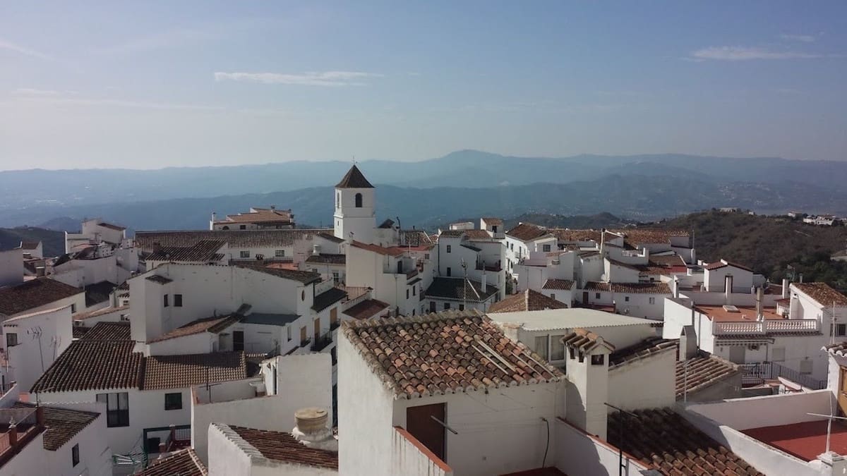 3 soveværelse Villa til salg i Canillas de Aceituno med swimmingpool garage - € 699.000 (Ref: 9035601)