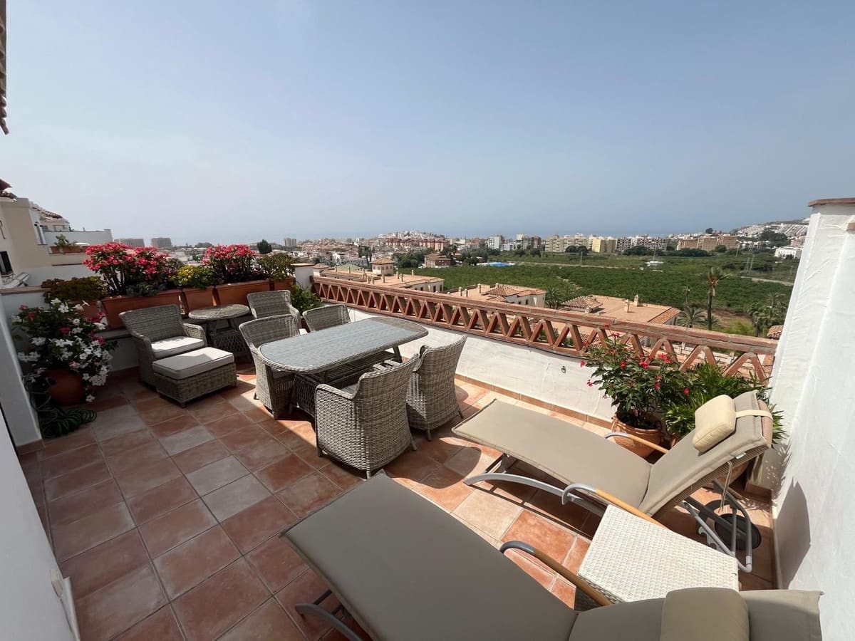 2 soveværelse Penthouse til salg i Almunecar med swimmingpool garage - € 298.000 (Ref: 9094486)