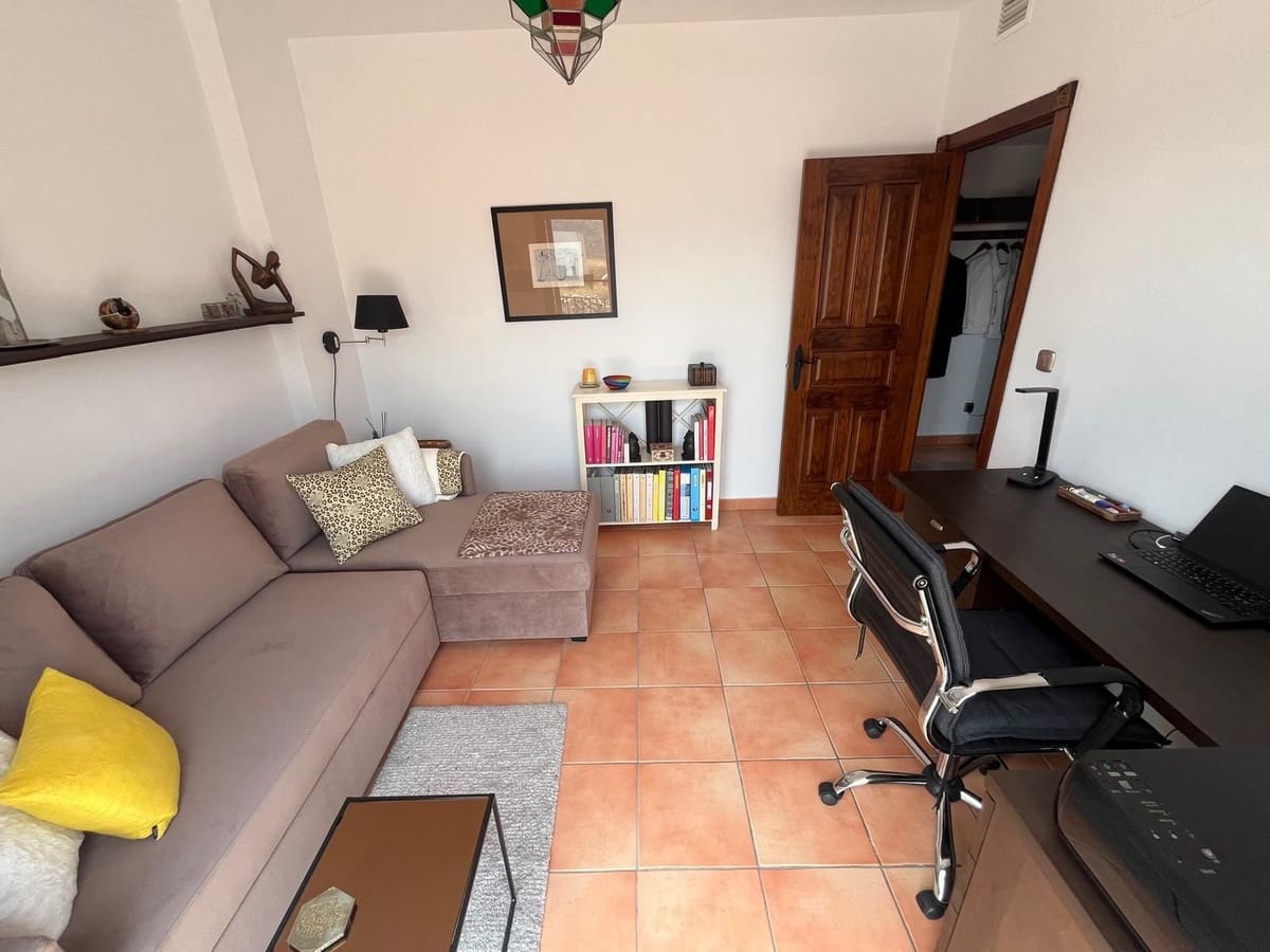 2 soveværelse Penthouse til salg i Almunecar med swimmingpool garage - € 298.000 (Ref: 9094486)