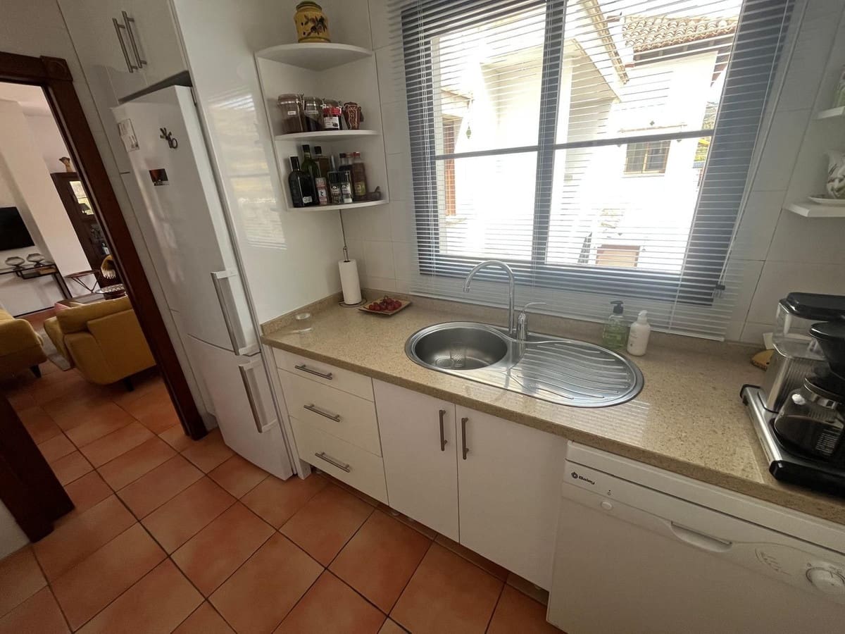 2 soveværelse Penthouse til salg i Almunecar med swimmingpool garage - € 298.000 (Ref: 9094486)