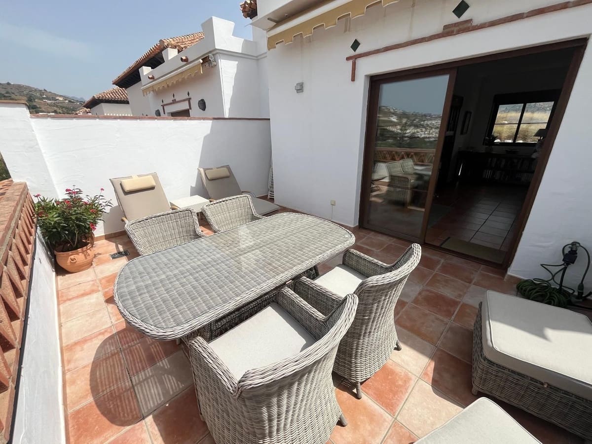 2 soveværelse Penthouse til salg i Almunecar med swimmingpool garage - € 298.000 (Ref: 9094486)