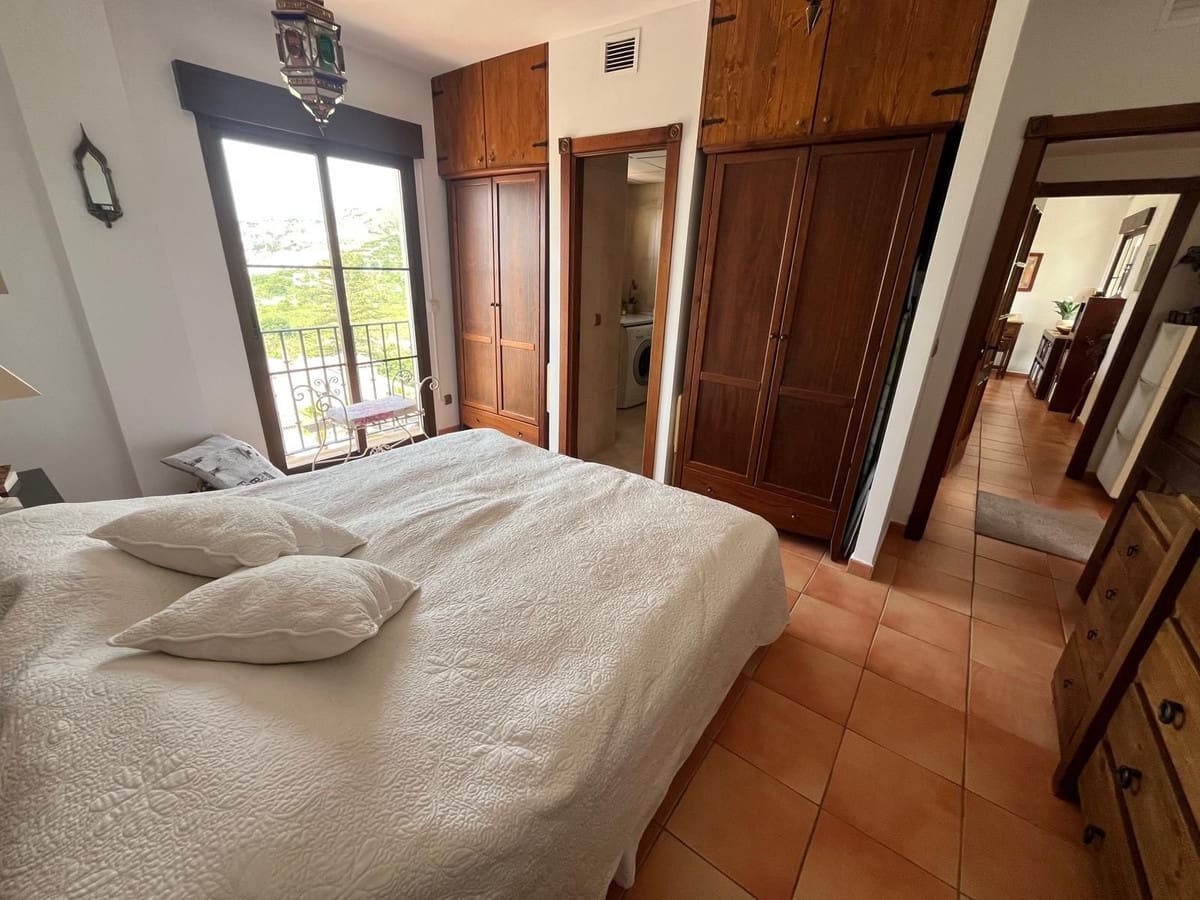 2 soveværelse Penthouse til salg i Almunecar med swimmingpool garage - € 298.000 (Ref: 9094486)