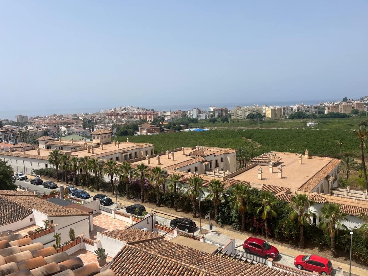 2 soveværelse Penthouse til salg i Almunecar med swimmingpool garage - € 298.000 (Ref: 9094486)