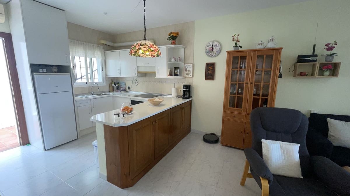 2 makuuhuone Huoneisto myytävänä paikassa Torrox-Costa mukana uima-altaan - 170 000 € (Ref: 9271467)