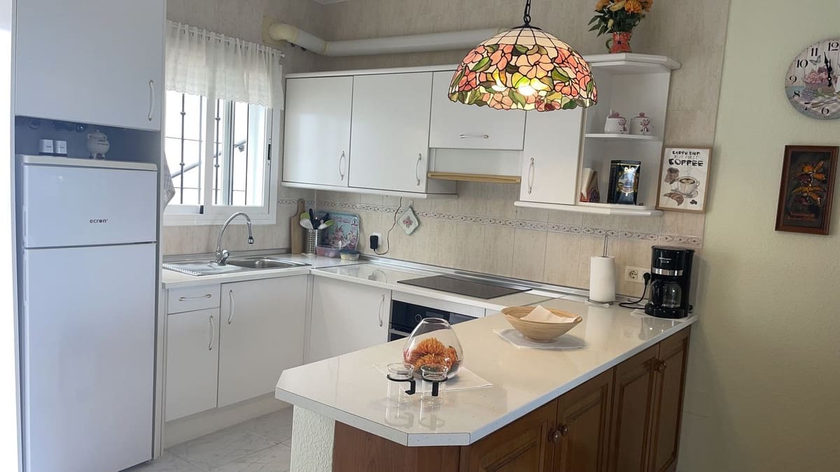 2 makuuhuone Huoneisto myytävänä paikassa Torrox-Costa mukana uima-altaan - 170 000 € (Ref: 9271467)