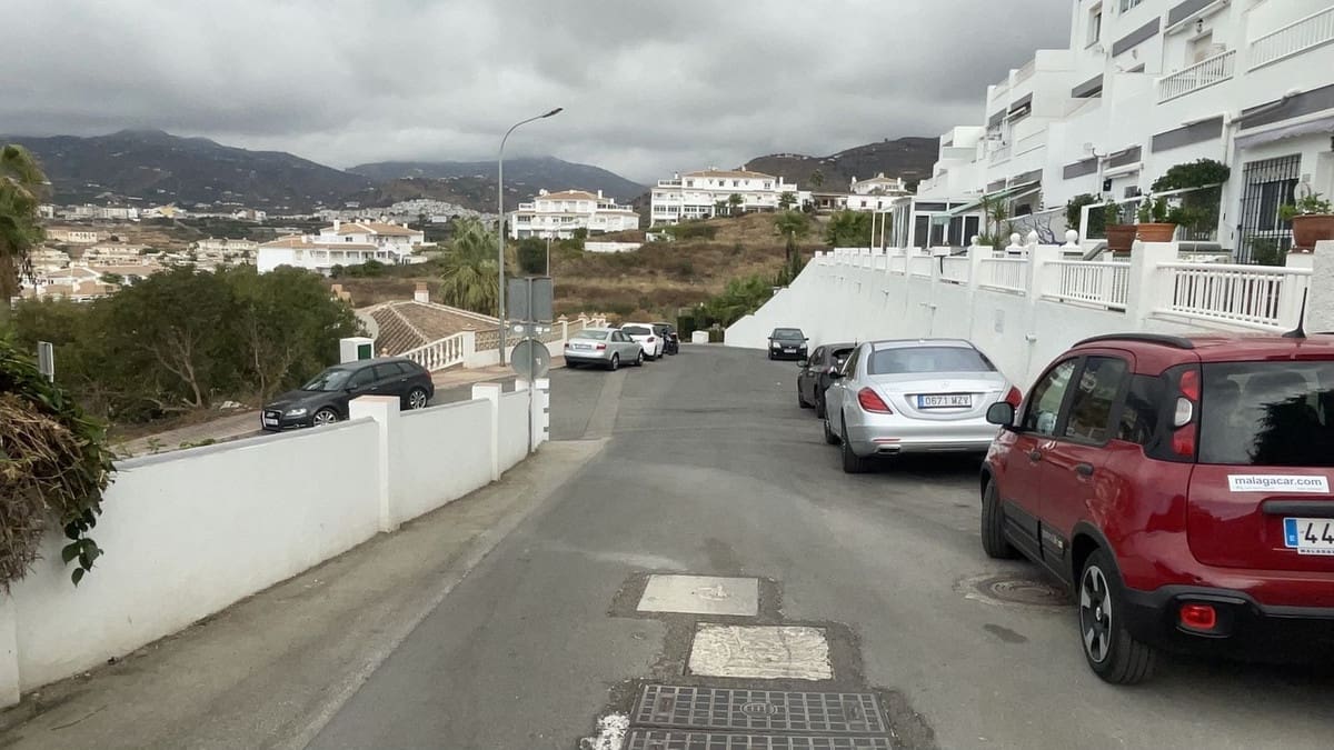 2 makuuhuone Huoneisto myytävänä paikassa Torrox-Costa mukana uima-altaan - 170 000 € (Ref: 9271467)