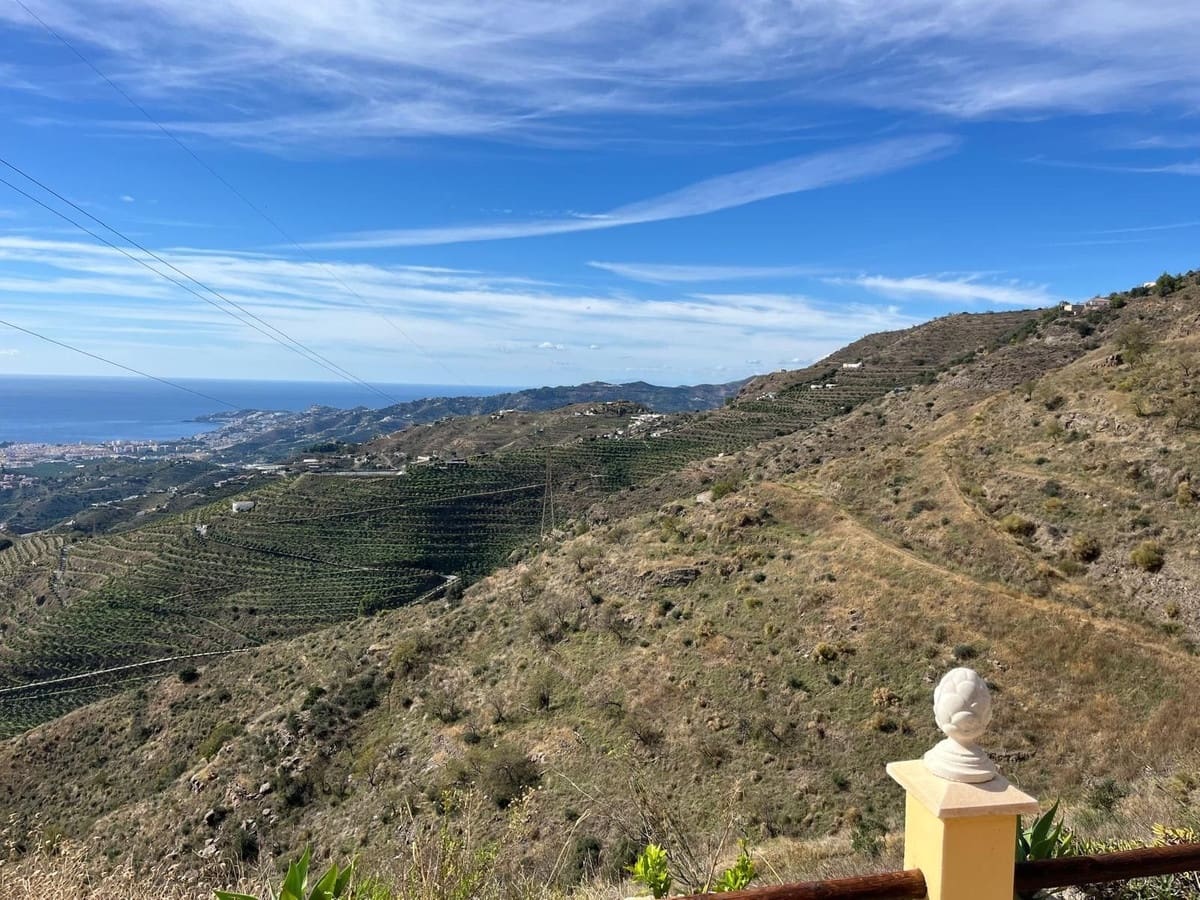 2 soveværelse Finca/Landehus til salg i Itrabo med garage - € 139.000 (Ref: 9395335)