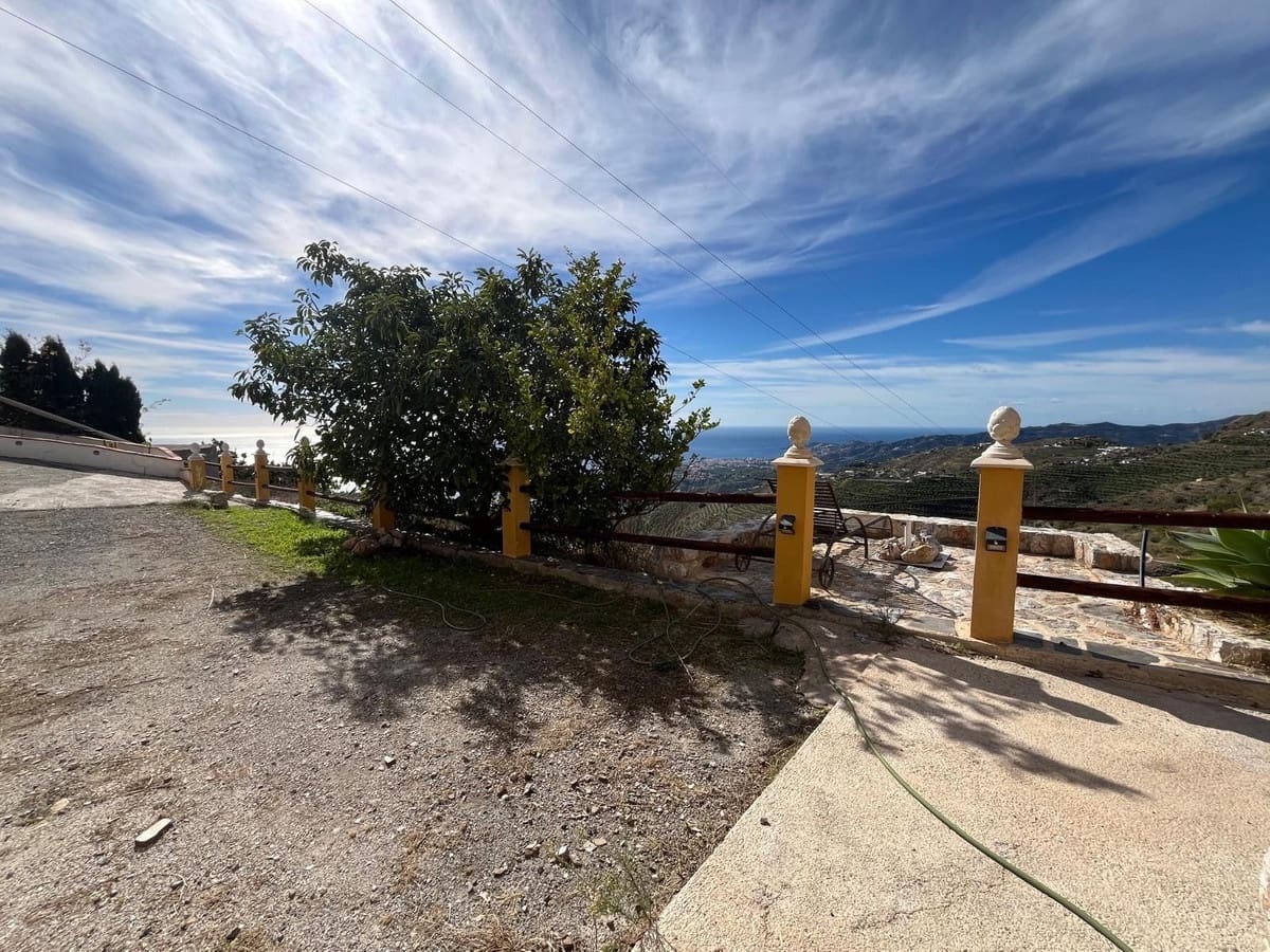 2 soveværelse Finca/Landehus til salg i Itrabo med garage - € 139.000 (Ref: 9395335)