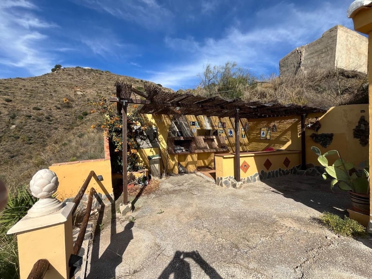 2 soveværelse Finca/Landehus til salg i Itrabo med garage - € 139.000 (Ref: 9395335)