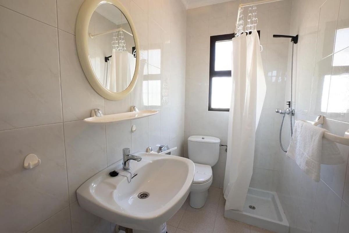 3 sovrum Radhus till salu i Nerja med pool - 390 000 € (Ref: 9528342)