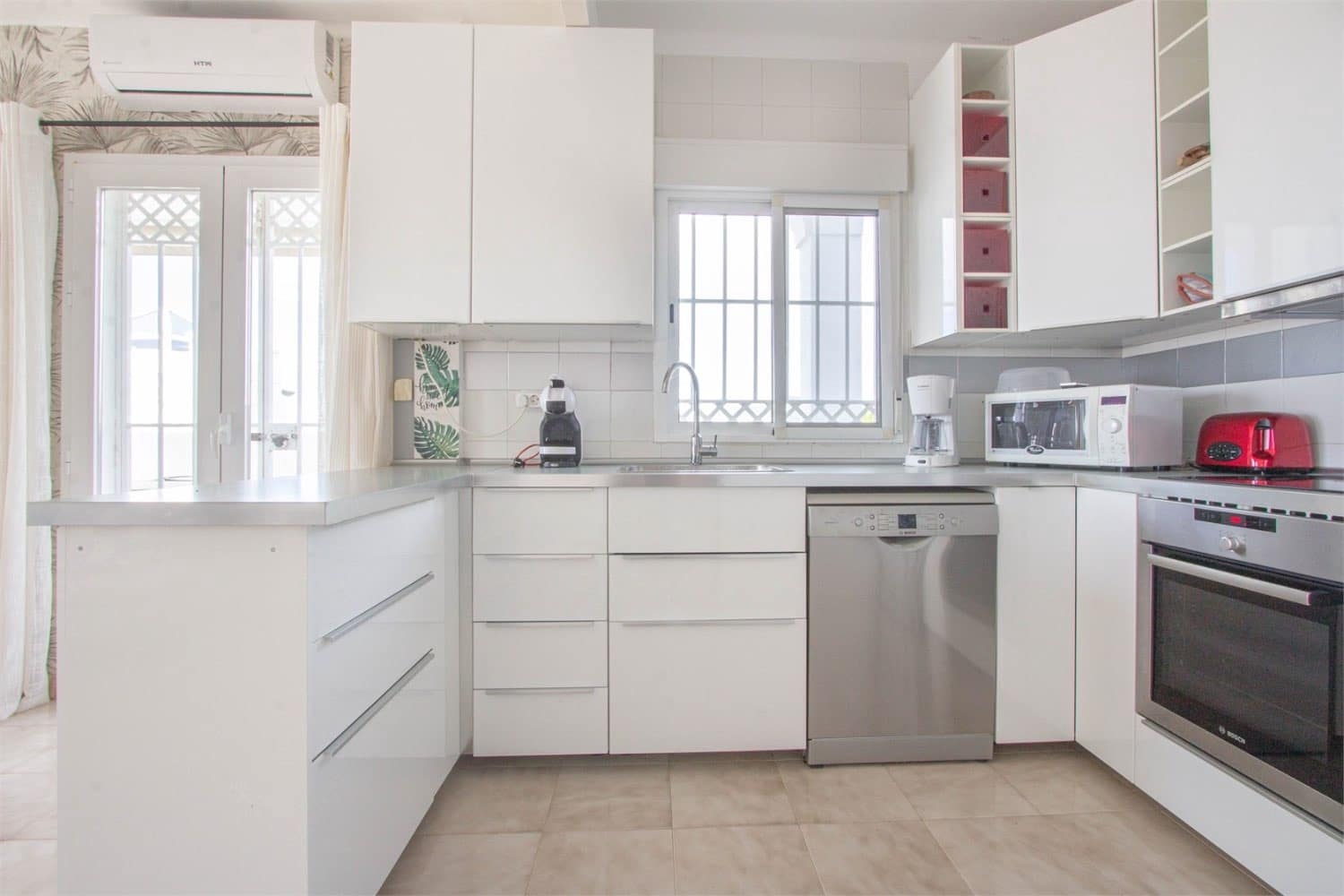 3 sypialnia Dom szeregowy na sprzedaż w Nerja z basenem - 565 000 € (Ref: 9528345)