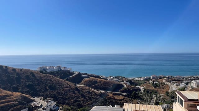 4 bedroom Terraced Villa for sale in Torrox with pool - € 330,000 (Ref: 9528348)