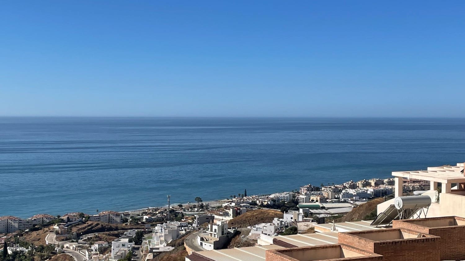 4 bedroom Terraced Villa for sale in Torrox with pool - € 330,000 (Ref: 9528348)