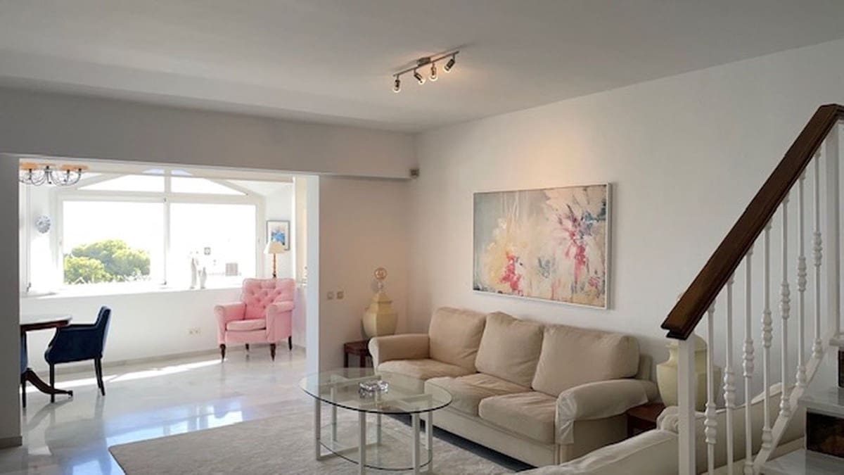 4 slaapkamer Villa te koop in Nerja met zwembad - € 699.000 (Ref: 9528349)