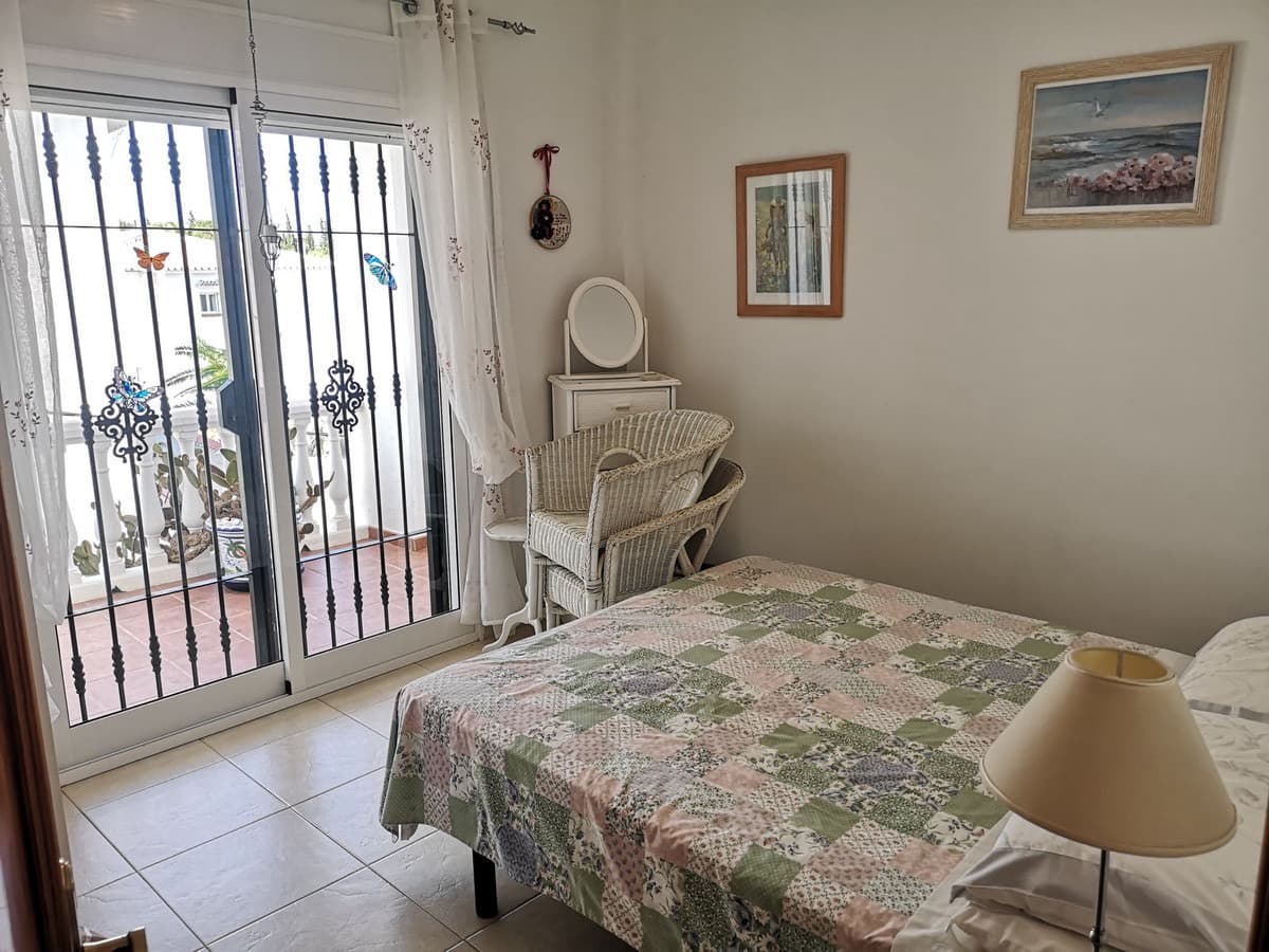 3 slaapkamer Villa te koop in Torrox met zwembad - € 425.000 (Ref: 9528350)