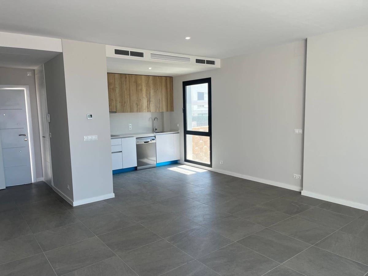 Pareado de 3 habitaciones en Fuengirola en venta con piscina - 699.000 € (Ref: 9533740)
