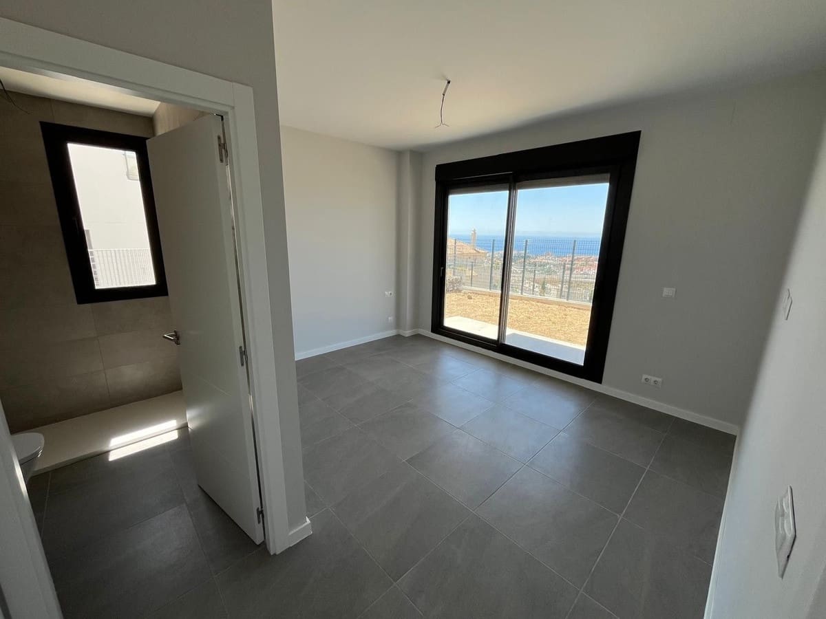 3 Zimmer Doppelhaus zu verkaufen in Riviera del Sol mit Pool - 684.000 € (Ref: 9533741)