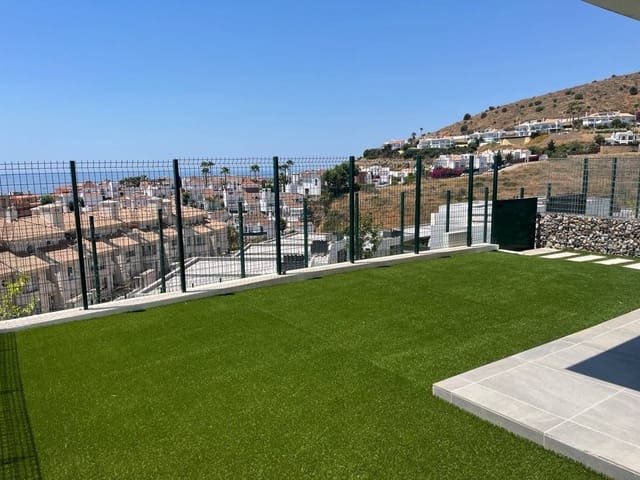 3 soveværelse Semi-Rækkehus til salg i Fuengirola med swimmingpool - € 684.000 (Ref: 9533741)