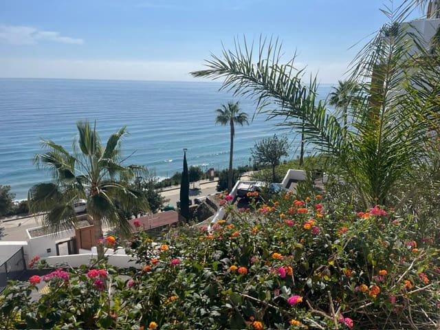 2 bedroom Flat for sale in Torrox with pool garage - € 415,000 (Ref: 9634587)