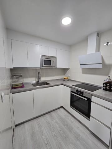 2 soveværelse Penthouse til salg i Torrox med swimmingpool garage - € 285.000 (Ref: 9652005)