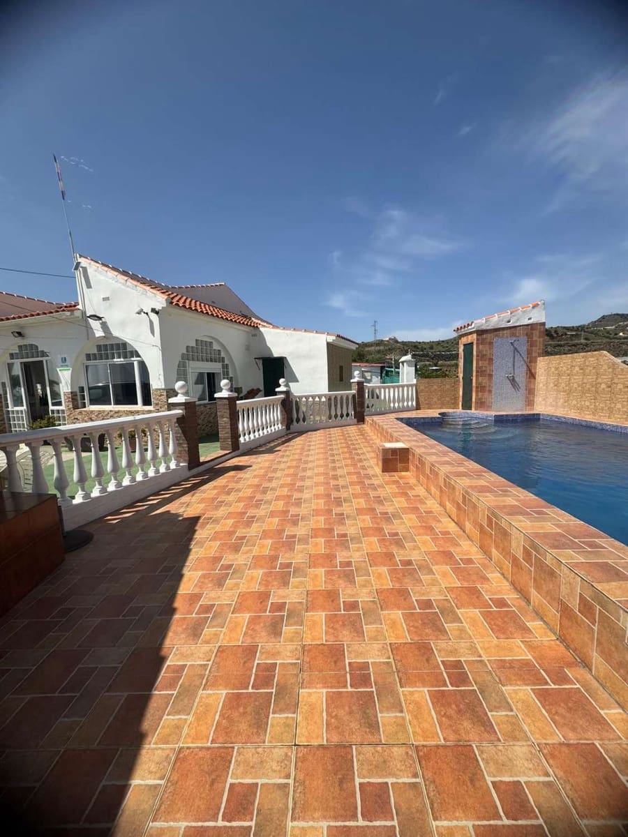 3 bedroom Finca/Country House for sale in Lagos with pool - € 578,000 (Ref: 9719961)