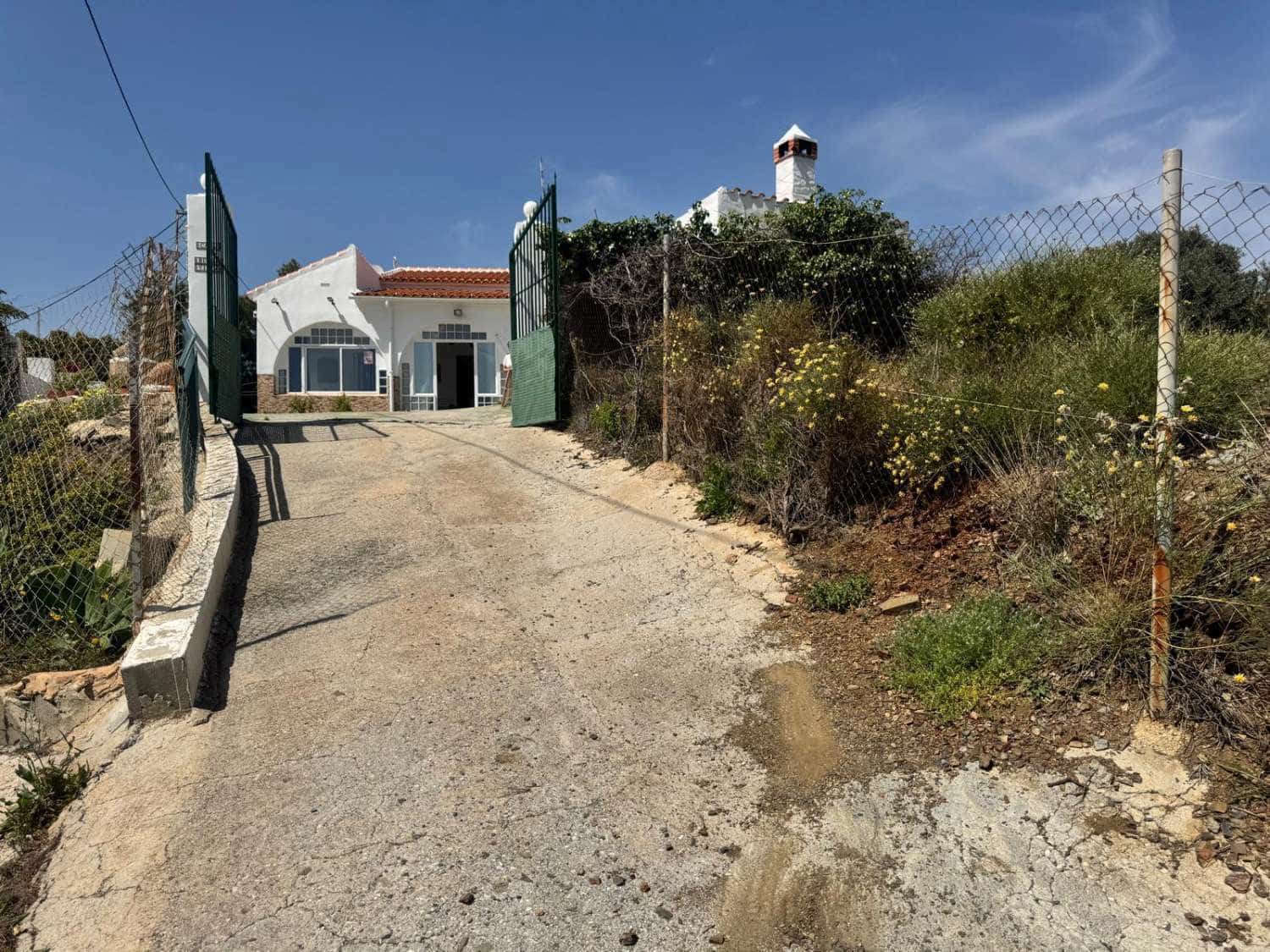 3 bedroom Finca/Country House for sale in Lagos with pool - € 578,000 (Ref: 9719961)