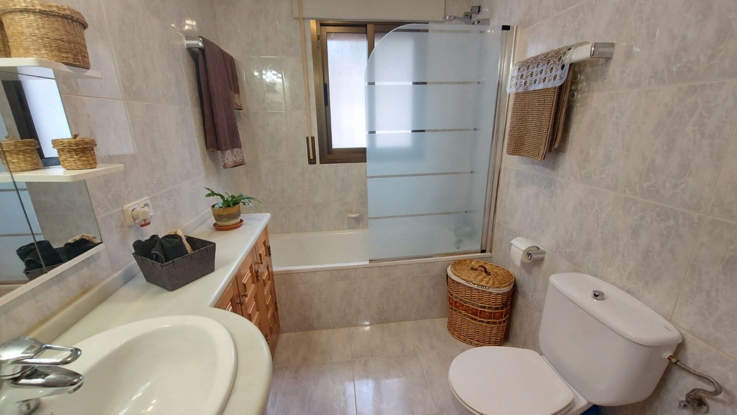 5 bedroom Villa for sale in Torrox with pool - € 670,000 (Ref: 9791534)