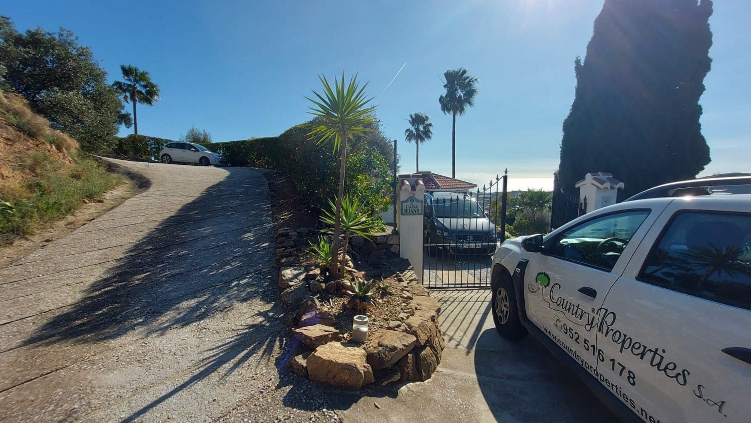 5 bedroom Villa for sale in Torrox with pool - € 670,000 (Ref: 9791534)