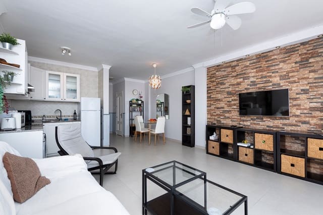 2 soveværelse Lejlighed til salg i Nerja - € 299.000 (Ref: 9890628)
