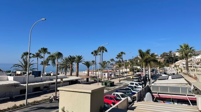 1 slaapkamer Flat te koop in Nerja met garage - € 525.000 (Ref: 9944232)